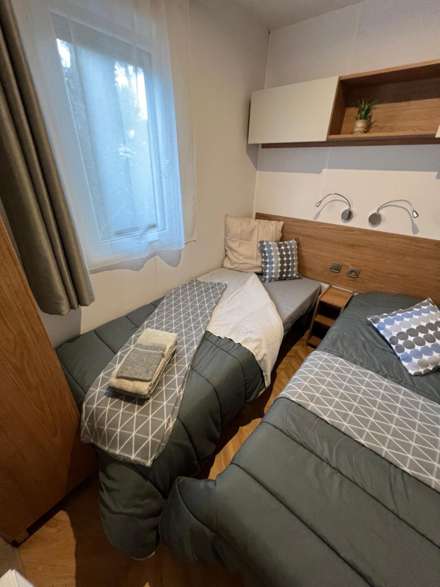ארגלס-סור-מר Camping Del Mar 10, Mobil Home Petit Paradis, 6 Personnes, Bord De Mer, Camping Del Mar Village מראה חיצוני תמונה